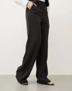 Tailleur gessato con panciotto – VS8106
