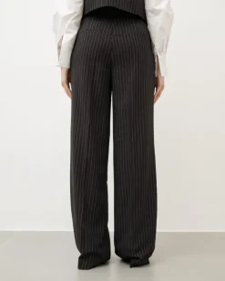 Tailleur gessato con panciotto – VS8106