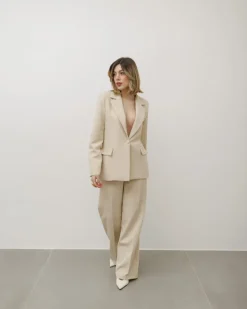 Tailleur sartoriale CREMA – 6384