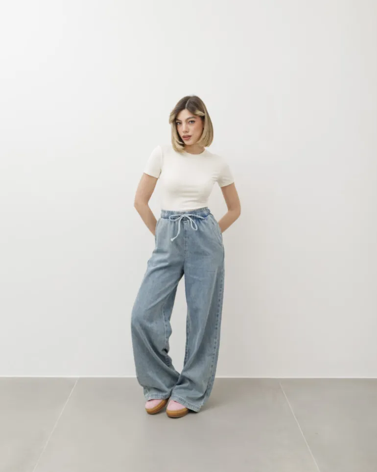 T-shirt in cotone aderente – 8157