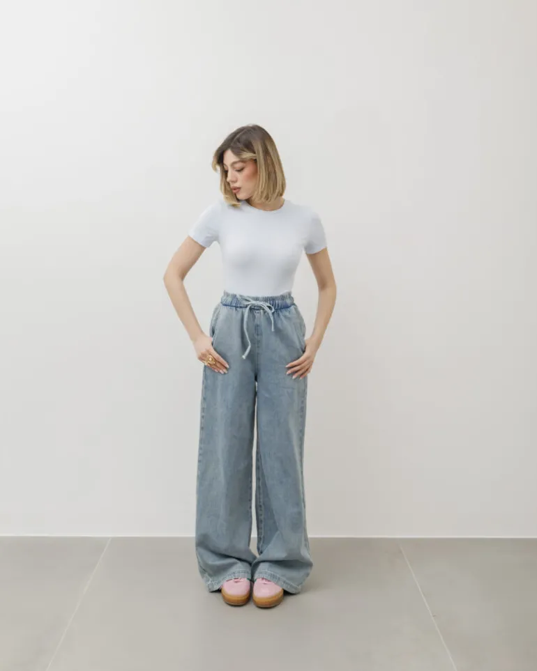 T-shirt in cotone aderente – 8157