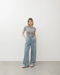 T-shirt in cotone aderente – 8157