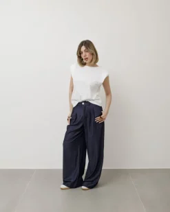 T-shirt in cotone con manica ad aletta – 8050