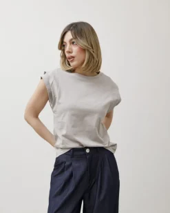 T-shirt in cotone con manica ad aletta – 8050