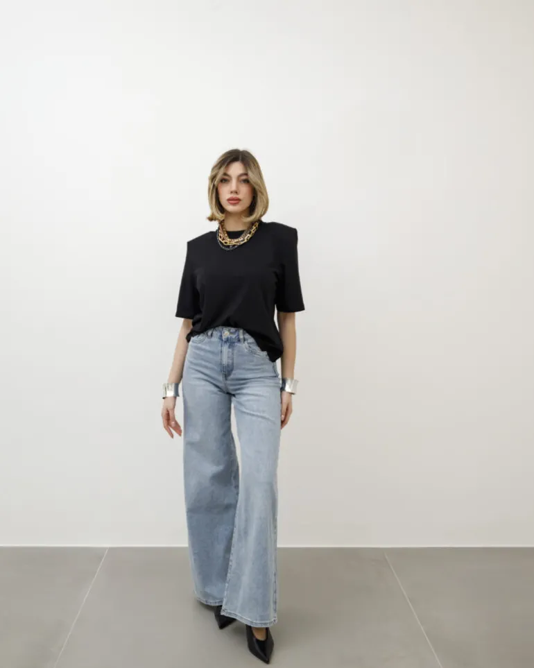 T-shirt in cotone con spallina – 7852